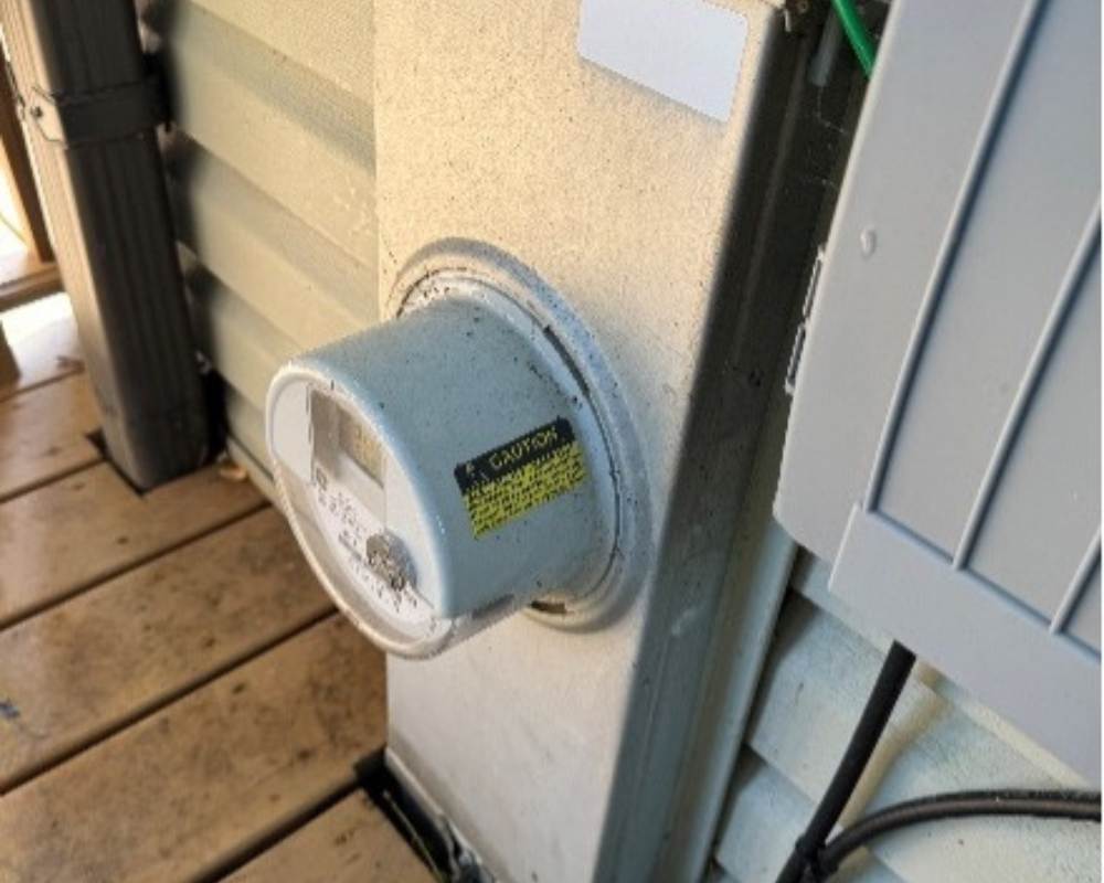 This meter could potentially warrant a code violation but depends on the jurisdiction and the utility company